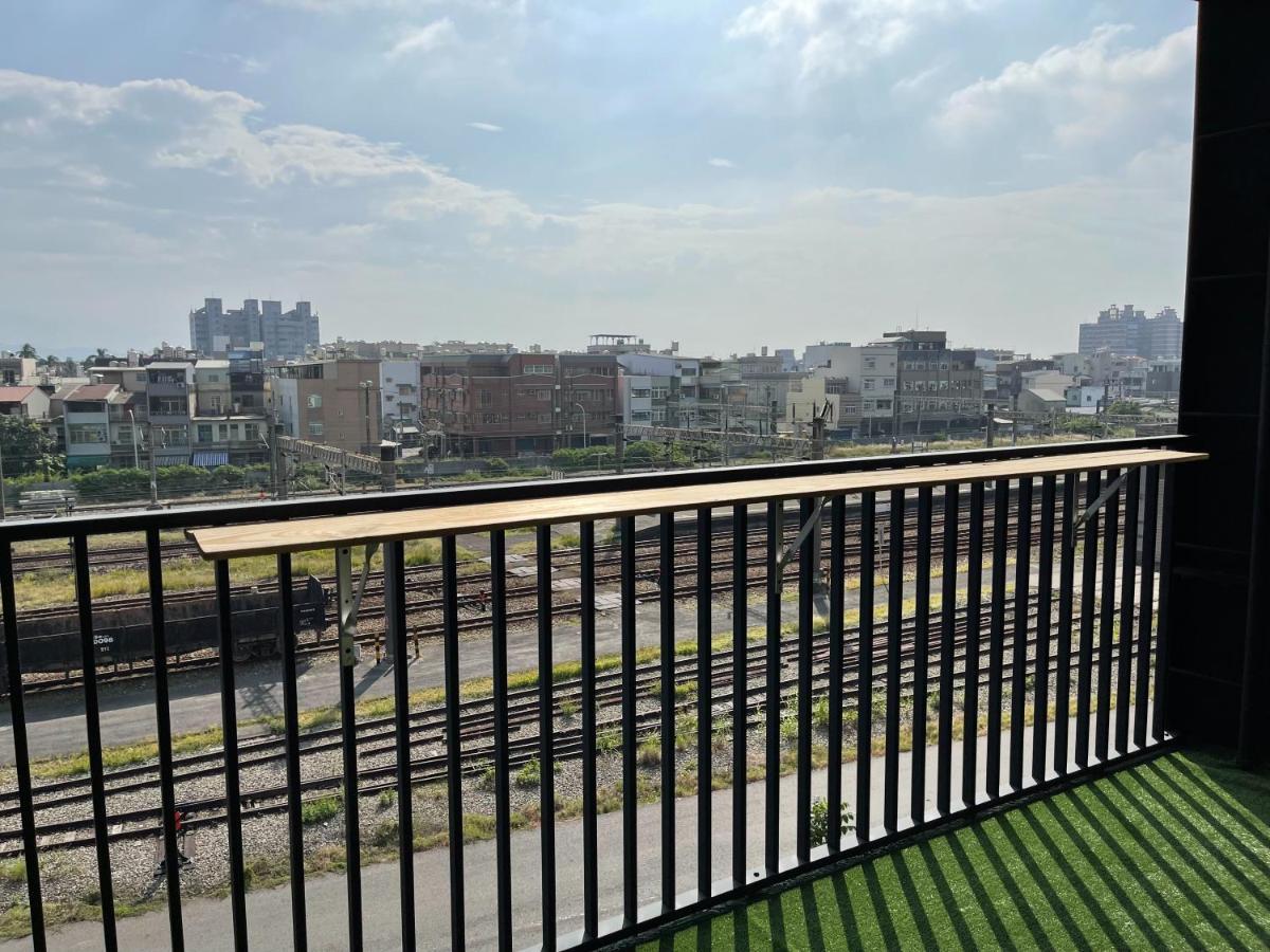 梨幸日和 Good Days In Liko Bed & Breakfast Kaohsiung Exterior photo